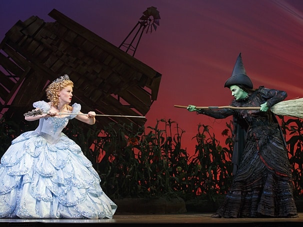 WICKED Is In Town- A Must See For The Entire Family #BoadwayinPortland #PDX #Wicked wicked showdown