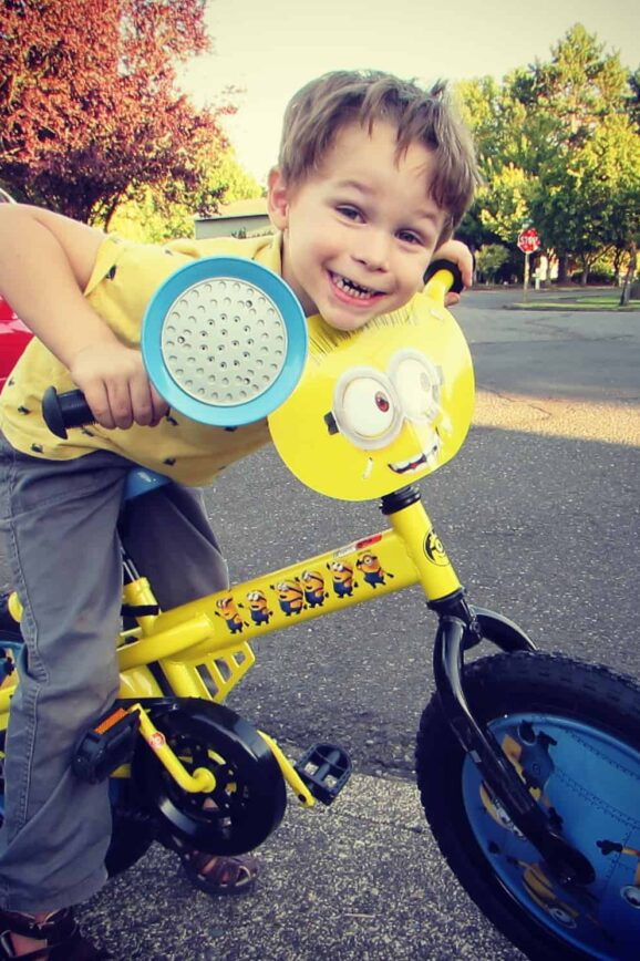 Minions Bike by Dynacraft Review