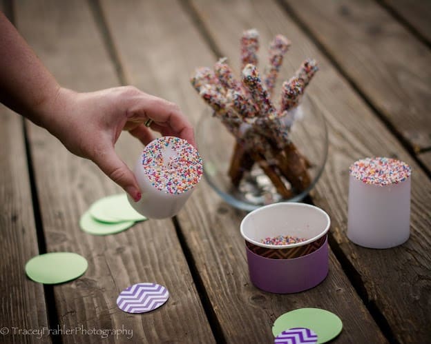 Celebrate The Mommy To Be With A Luv’s Baby Sprinkle Party #LuvsBabySprinkle TraceyFrahlerPhotography_Sprinkle-30 candle