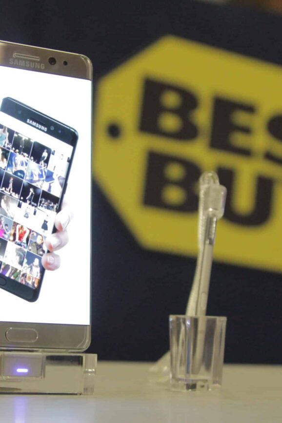 Best Buy Has All Your Cell Phone Needs For Back To School #ad #GalaxyNote7