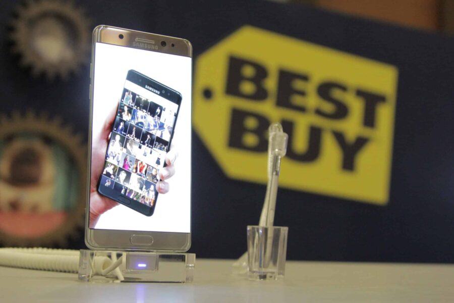Best Buy Has All Your Cell Phone Needs For Back To School #ad #GalaxyNote7