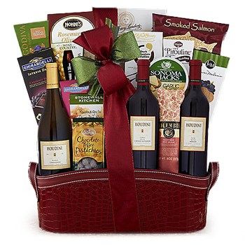 Easy Wine and Champagne Gift Baskets For Everyone On Your List! #GiftBaskets