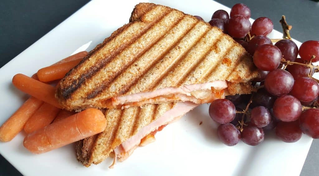 Make Easy Hawaiian Style Pizza Pocket With Del Monte® at Walmart #ThinkOutsideTheLunchbox wp-1488067083418.jpg