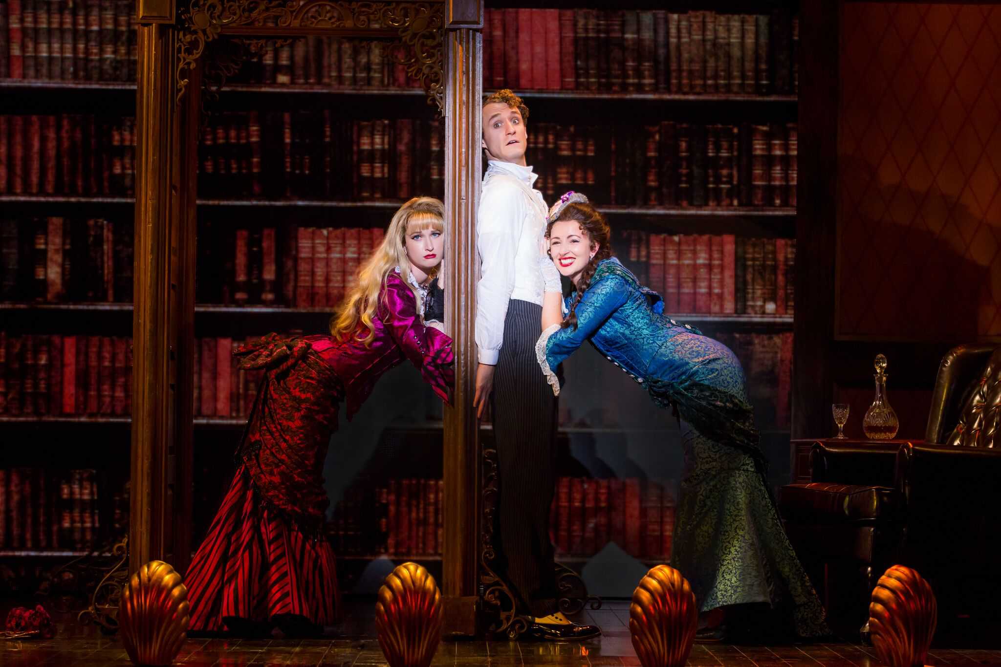 GENTLEMAN’S GUIDE TO LOVE & MURDER is coming to Portland’s Keller Auditorium from February 13 – 18 GENTLEMAN’S GUIDE TO LOVE & MURDER