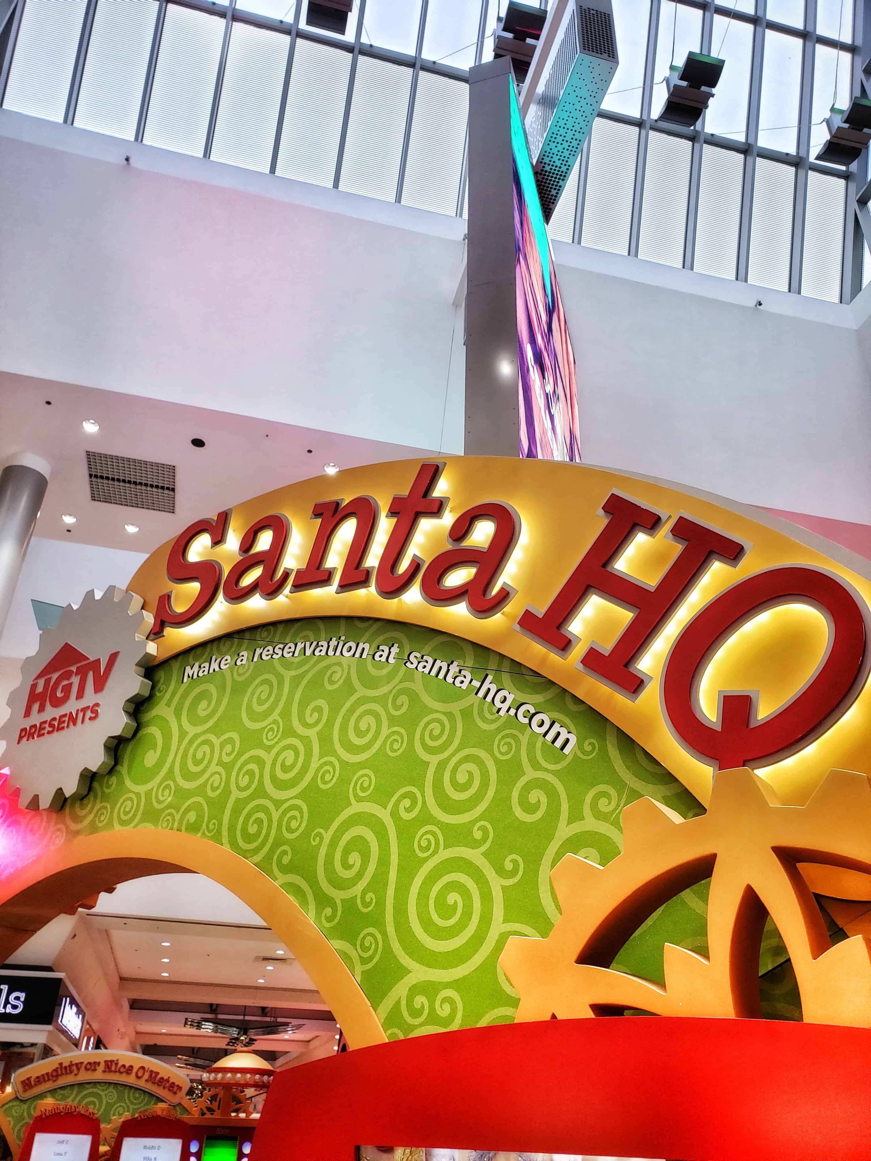 Santa HQ Is The Best Way To Experience Santa #Ad #SantaHQ #MyHGTVLife Santa HQ Is The Best Way To Experience Santa #Ad #SantaHQ #MyHGTVLife