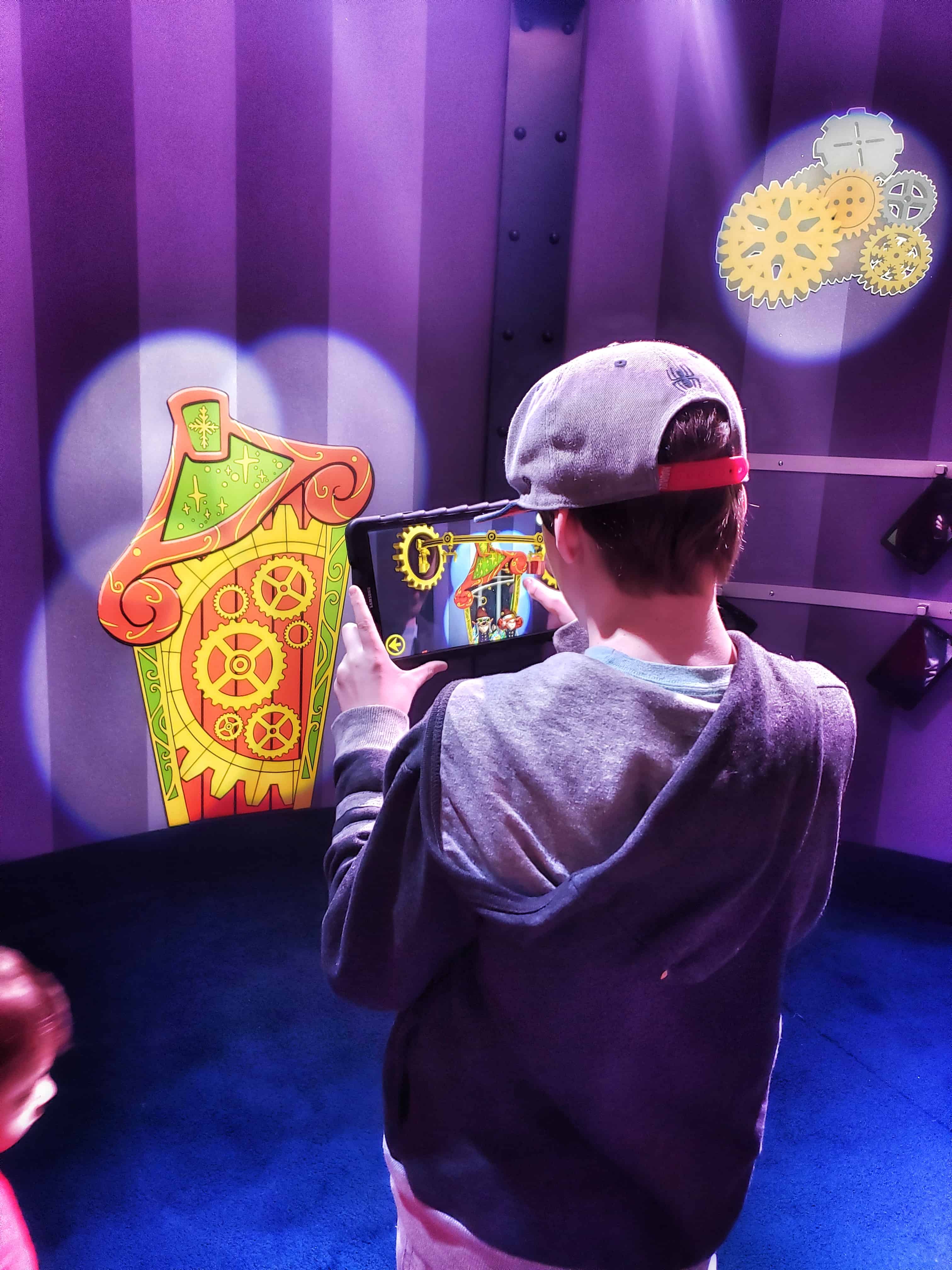 Santa HQ Is The Best Way To Experience Santa #Ad #SantaHQ #MyHGTVLife Santa HQ Is The Best Way To Experience Santa #Ad #SantaHQ #MyHGTVLife