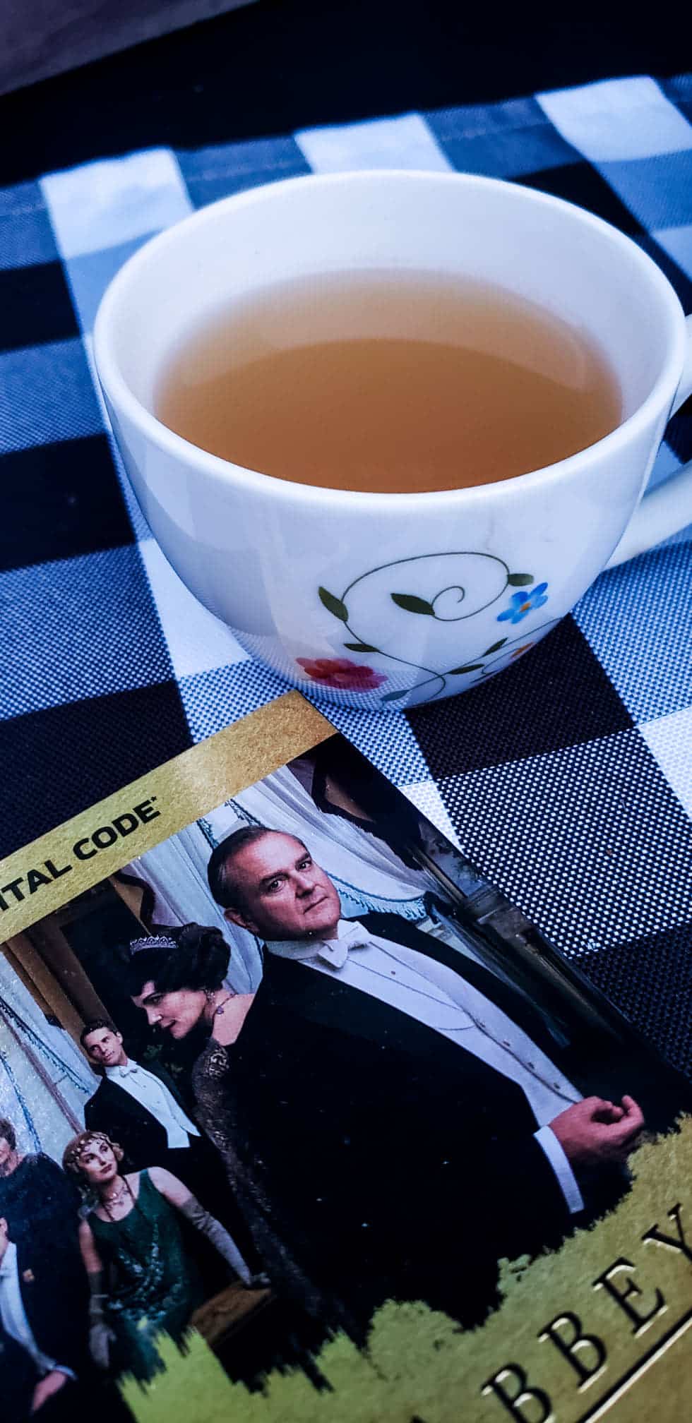 How To Throw A Hassle Free Downton Abbey Party #DowntonAbbeyAtWalmart How To Throw A Hassle Free Downton Abbey Party #DowntonAbbeyAtWalmart