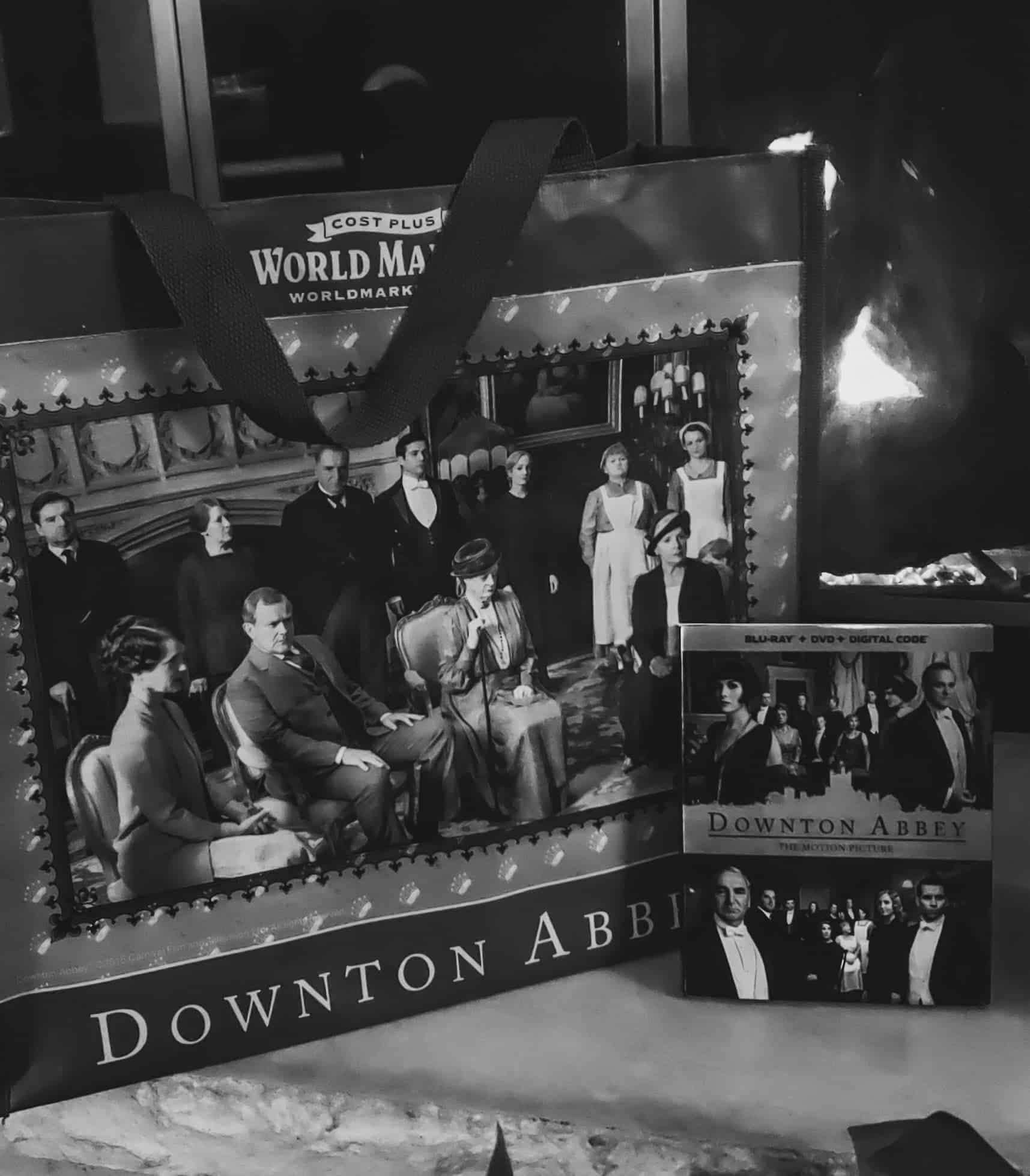 How To Throw A Hassle Free Downton Abbey Party #DowntonAbbeyAtWalmart How To Throw A Hassle Free Downton Abbey Party #DowntonAbbeyAtWalmart