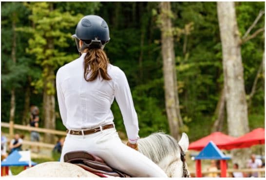 What You Need to Prepare Before Going to Your First Horseback Riding Lesson